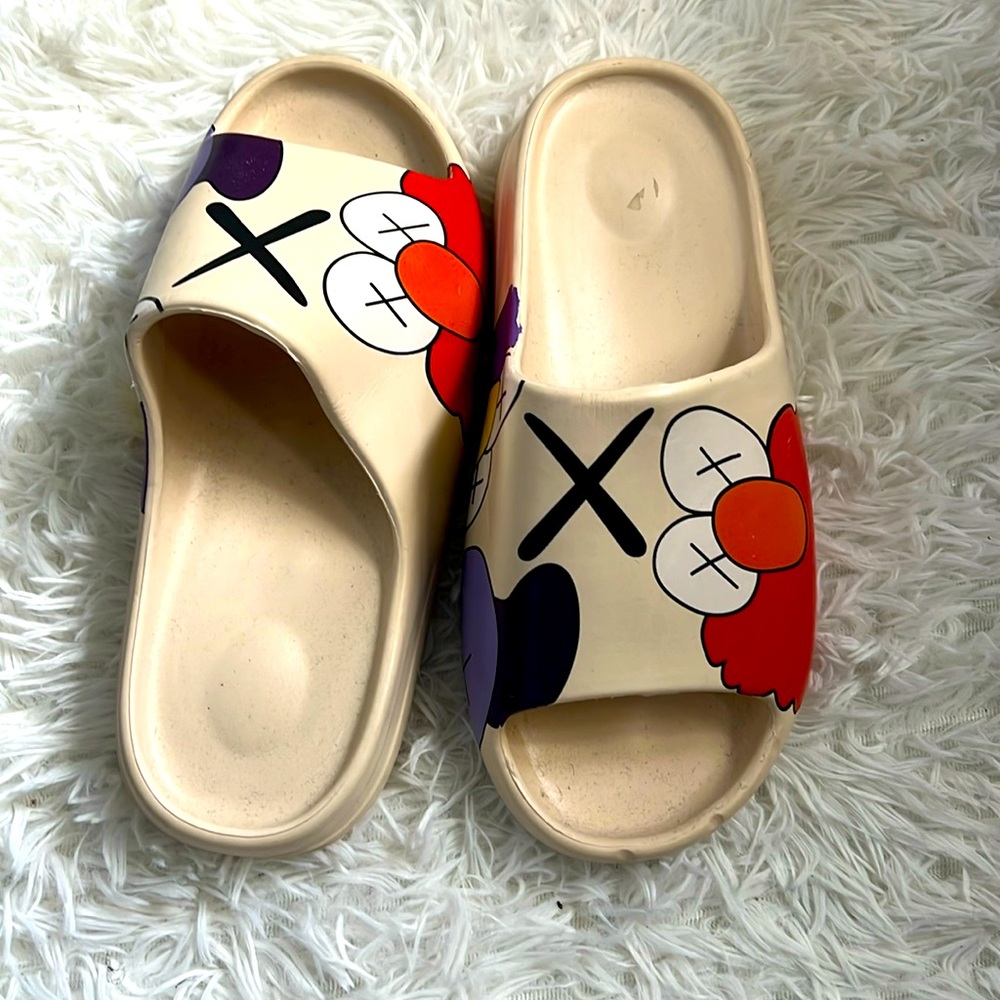 Unisex slippers